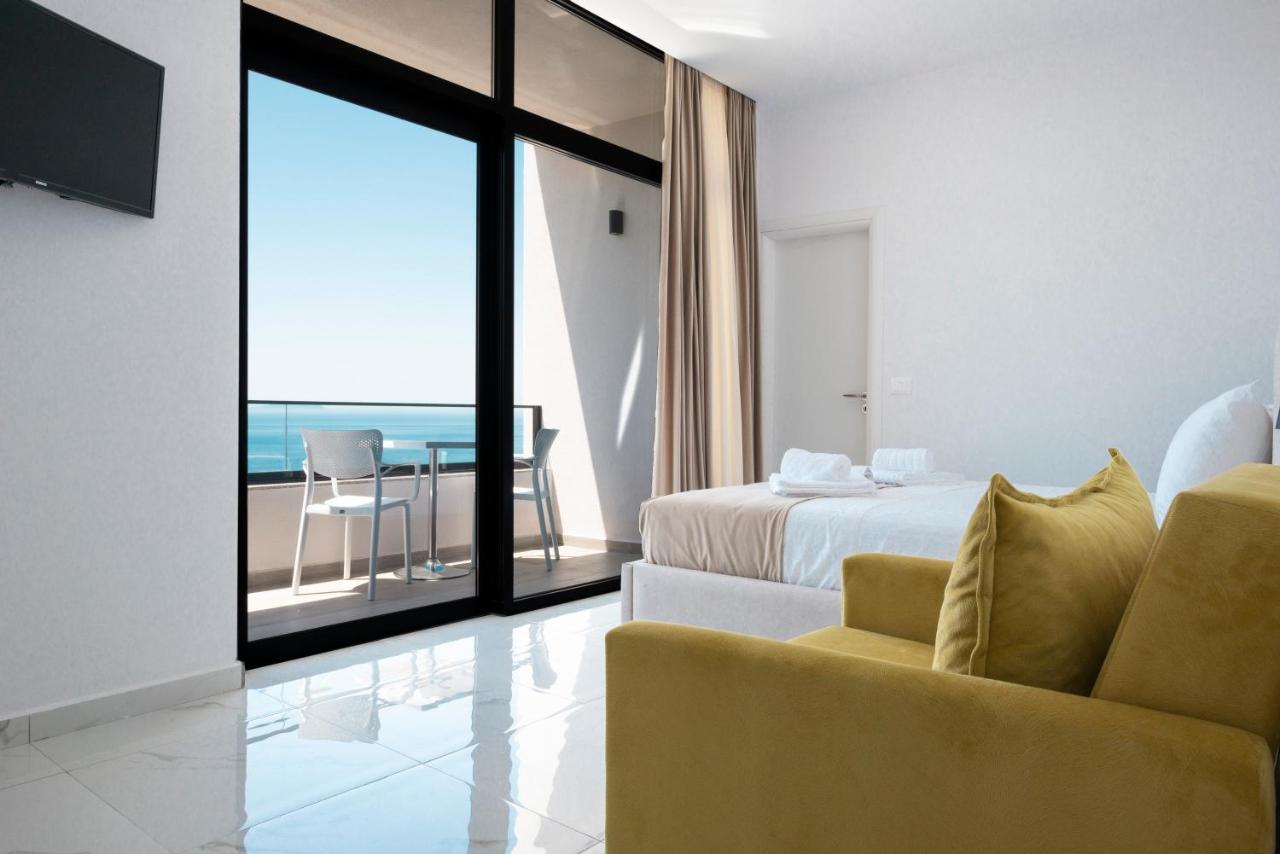 Wait 'N Sea Hotel ฮีมาเรอ ภายนอก รูปภาพ